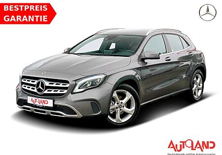 Mercedes-Benz GLA 200 d Urban LED Ambiente-Beleuchtung PDC