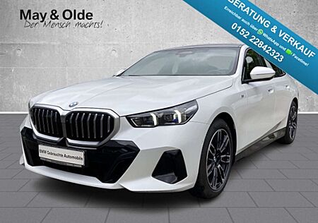 BMW 520 d M Sport HUD AHK Pano Navi PA+ DA+ HiFi SHZ