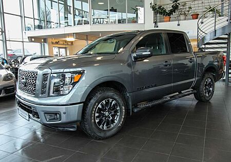 Nissan Navara Titan 5.6L V8 4WD Platinum Midnight/Kamera/SHZ/