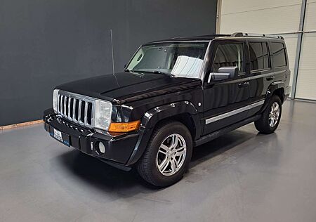 Jeep Commander 4.7 V8 Sport *Leder| Navi| PDC| 7-Sitze*