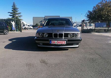 BMW 525i 525 24V/KLIMA/H-ZULASSUNG/ 1 HAND/TÜV 12-2025