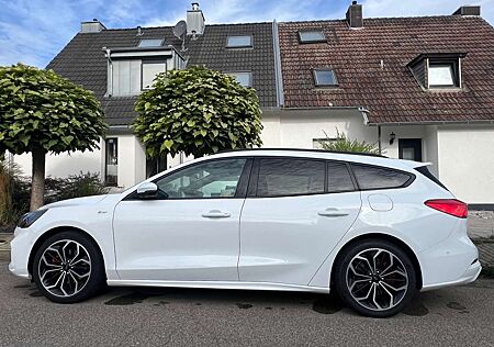 Ford Focus Turnier 1.5 EcoBoost Start-Stopp-System ST-L