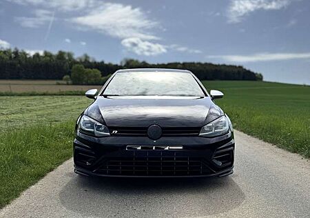 VW Golf R Volkswagen