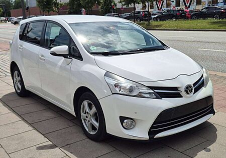 Toyota Verso Life**Diesel D4D 2,0 Motor*