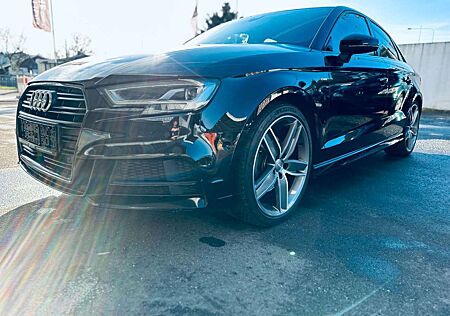 Audi A3 SLine*Quattro*Temp.*Massage*Spurass.
