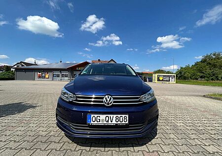 VW Touran Volkswagen Diesel 1.6 TDI SCR BlueMotion Technology Trendline