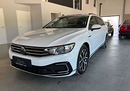 VW Passat Variant Volkswagen GTE DSG/LED/ACC/Kam/SHZ/Navi