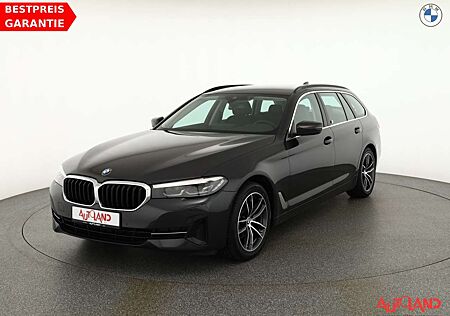 BMW 520i 520 Luxury Line LED Navi ACC Kamera AHK Leder