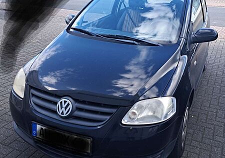 VW Fox Volkswagen Basis, -Steuerkette neu- -Bremsen neu- -Bluetooth