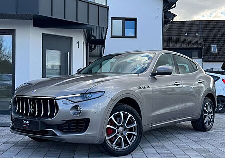 Maserati Levante Diesel/LUFTFAHRWERK/SCHECKHEFT