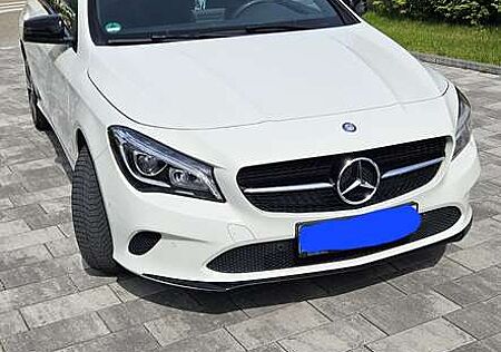 Mercedes-Benz CLA 180 7G-DCT Peak Edition