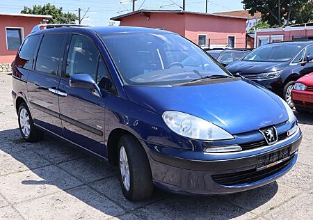 Peugeot 807 NAVTECH ON BOARD TÜV 04/27