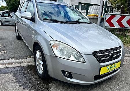 Kia Cee'd Ceed / Sporty Wagon 1.6 CRDi 115PS LX