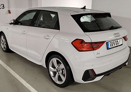 Audi A1 30 TFSI Sportback S tronic line