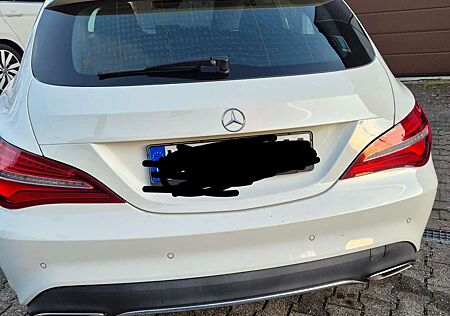 Mercedes-Benz CLA 200 CLA Shooting Brake Shooting Brake 7G-DCT Peak Edition