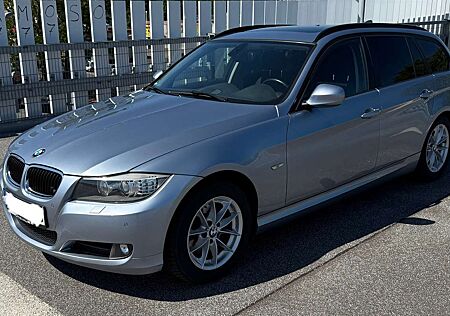 BMW 320 d Touring/AHK/Panorama/Navi/Aut
