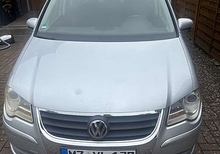 VW Touran Volkswagen Trendline