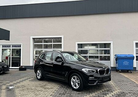 BMW X3 xDrive 20 i LED Navi Autom AHK Kamera