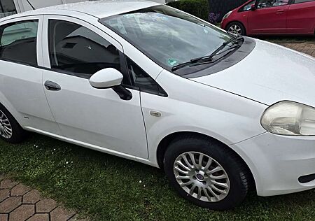 Fiat Grande Punto 1.2 TÜV 7/2027