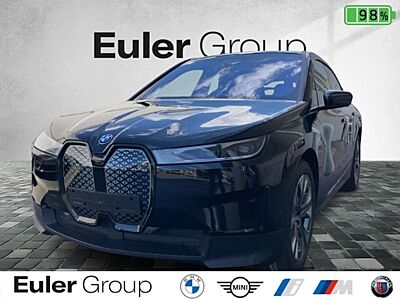 BMW iX xDr 40 PANO 360 Kamera  HarmanKardon LED NAV Digit