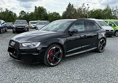 Audi RS3 2.5 TFSI quattro*LED*Panorama*SAGA*B&O*DAB*