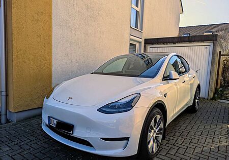 Tesla Model Y Long Range Dual Motor AWD
