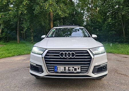 Audi Q7 3.0 TDI e-tron quattro tiptronic