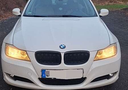 BMW 320i 320 Tourin