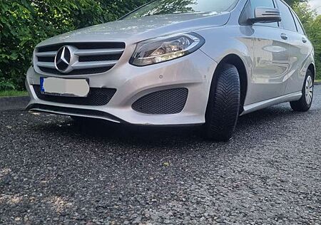 Mercedes-Benz B 180 Urban