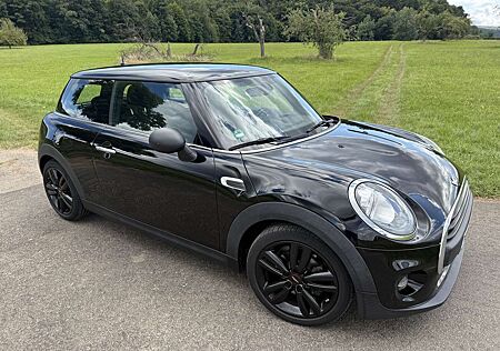 Mini ONE JohnCooper Interieur, Sportsitze, schwarzer Himmel