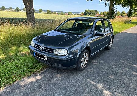 VW Golf Volkswagen 1.9 TDI Pacific
