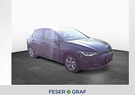 VW Golf Volkswagen VIII 1,5 eTSI DSG KAM NAVI SHZ LED