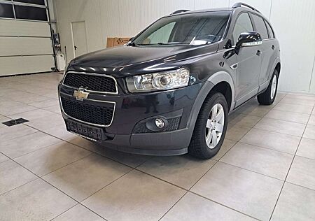 Chevrolet Captiva 2.4 LT 2WD / 7SITZER / AHK / T-LEDER