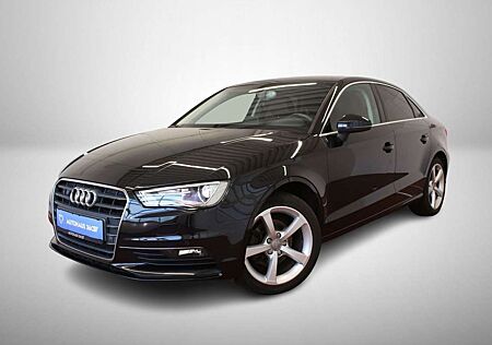 Audi A3 Navi Tempomat Sitzheizung Xenon DSG