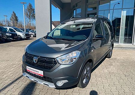 Dacia Dokker Stepway Celebration Turbo*SHZ,PDC-h,Navi*