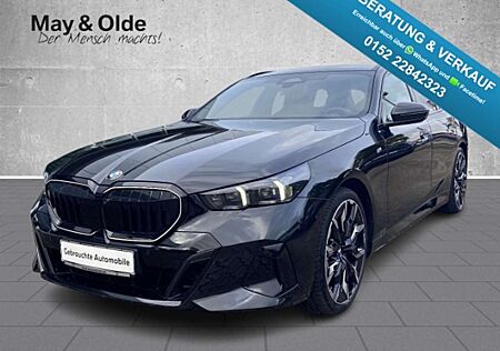 BMW 520 i Touring M Sport HUD AHK Pano Navi B&W