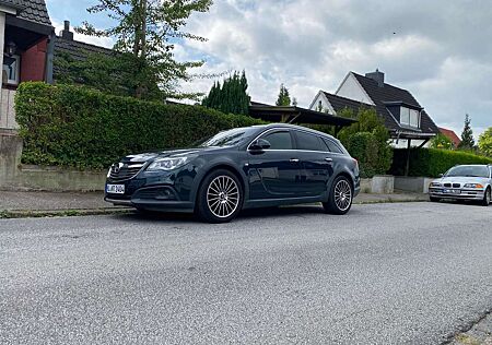 Opel Insignia 2.0 SIDI Turbo 4x4 Country Tourer Aut.