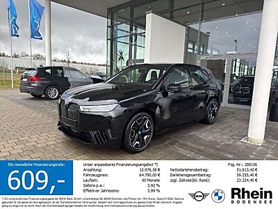 BMW iX M60 360° B&W ACC Sitzklima Panoramadach AHK