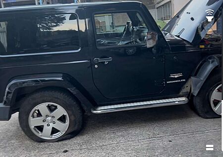 Jeep Wrangler Sahara Allrad Cabrio (Unfall.!!)