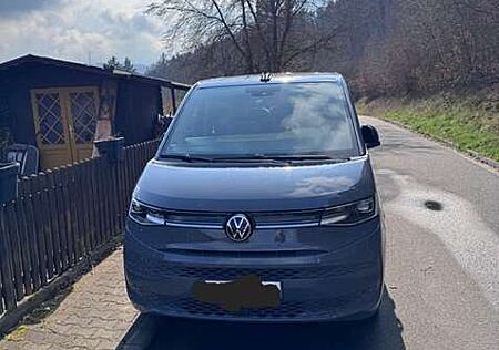VW T7 Multivan Volkswagen Kurz Life
