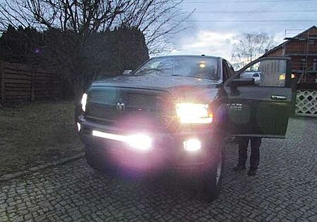 Dodge RAM 2500 6,7 Turbo Diesel Short Box SLT Limited Style