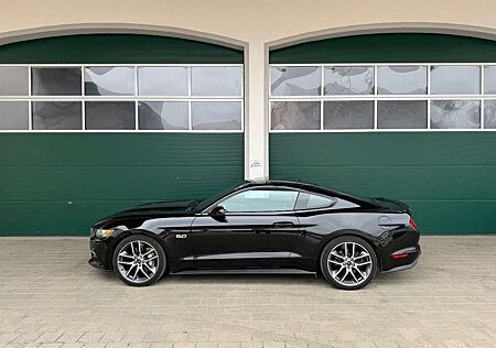 Ford Mustang V8 US Import als Neuwagen unfallfrei