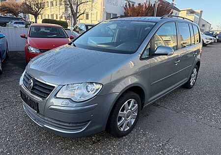VW Touran Volkswagen DSG United*Klimaautomatik*SHZ*AHK*Einpark