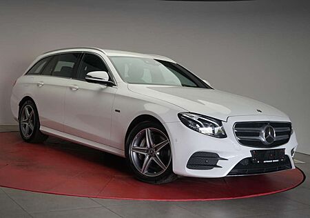 Mercedes-Benz E 300 de T 9G-Tronic AMG Navi/Distronic/Kamera/