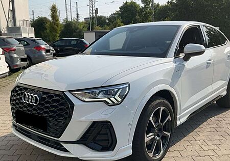 Audi Q3 35 TFSI ACT S line