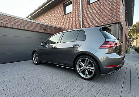 VW Golf Volkswagen 1.5 TSI ACT OPF DYNAUDIO/ R-Line/ Highline