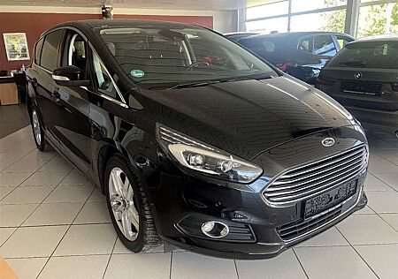 Ford S-Max Titanium/ACC/LED/7Sitze/Kamera/Garantie