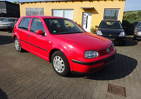 VW Golf Volkswagen 4 1.4i Tüv 2/26 Klima ZV