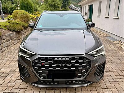 Audi RS Q3 RS Q3 2.5 TFSI quattro S tronic