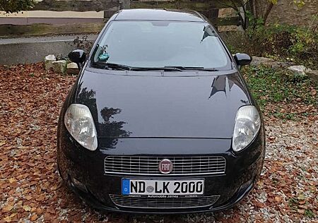 Fiat Grande Punto 5-Türer 1.2 8V Actual